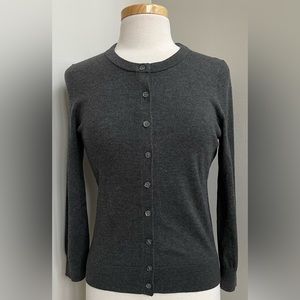 NWT’s Banana Republic Small Dark Grey Cardigan